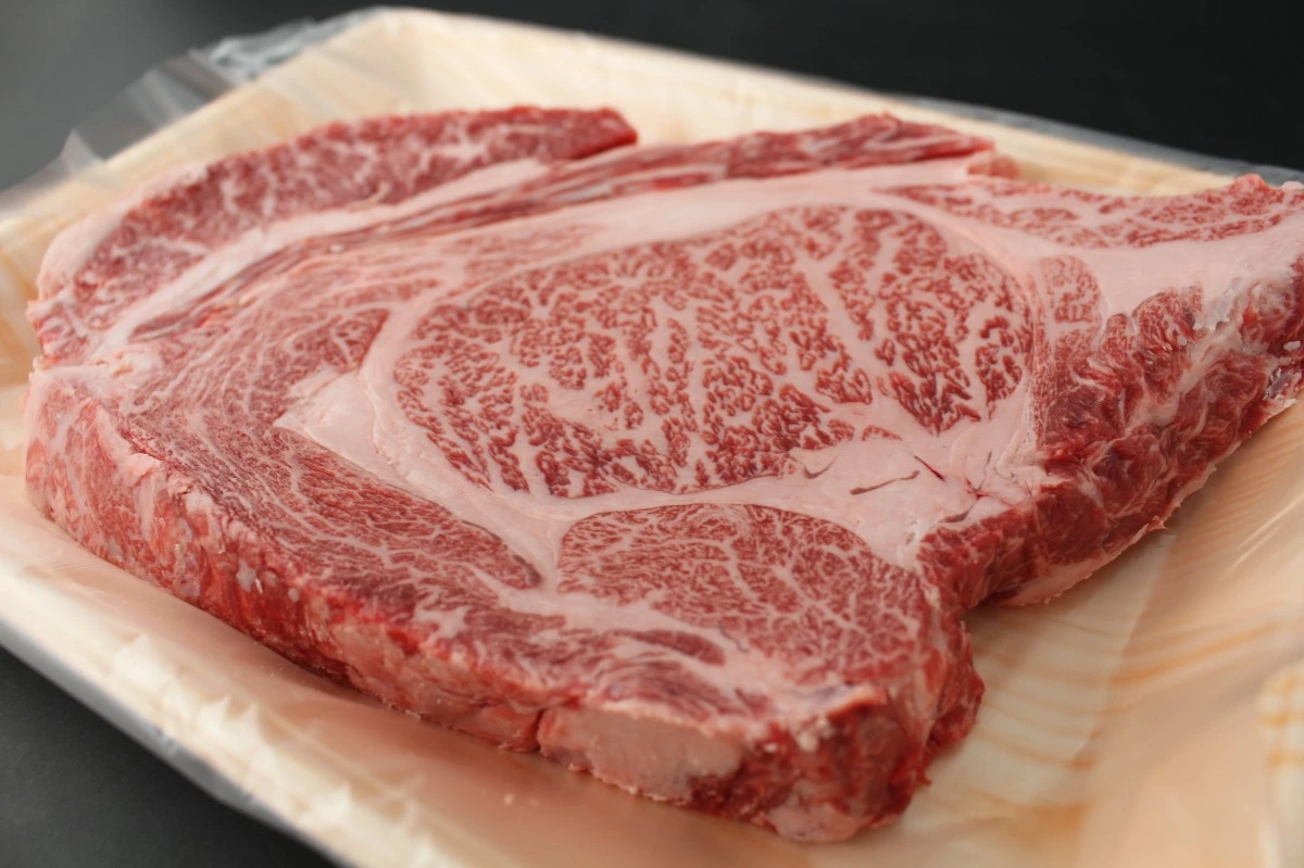 【おうみ肉の日】近江牛リブサイド大判ステーキ654ｇ