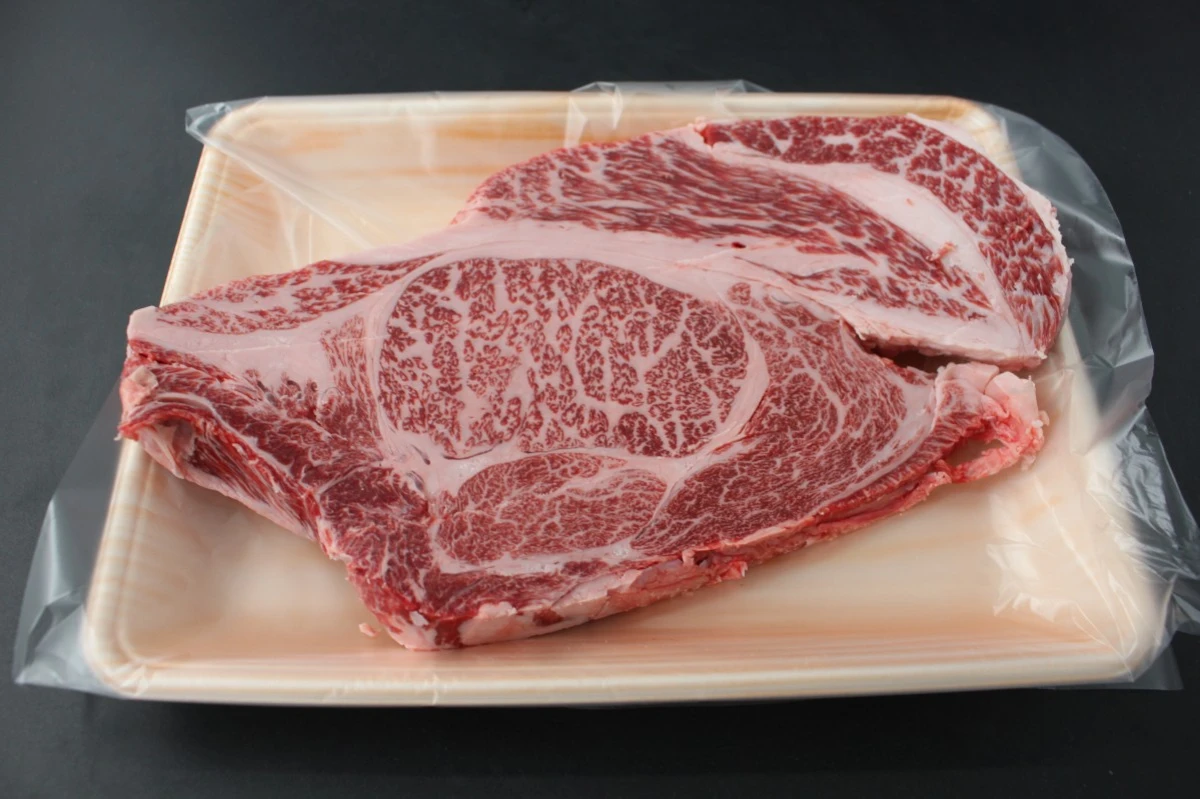 【おうみ肉の日】近江牛リブサイド大判ステーキ701ｇ