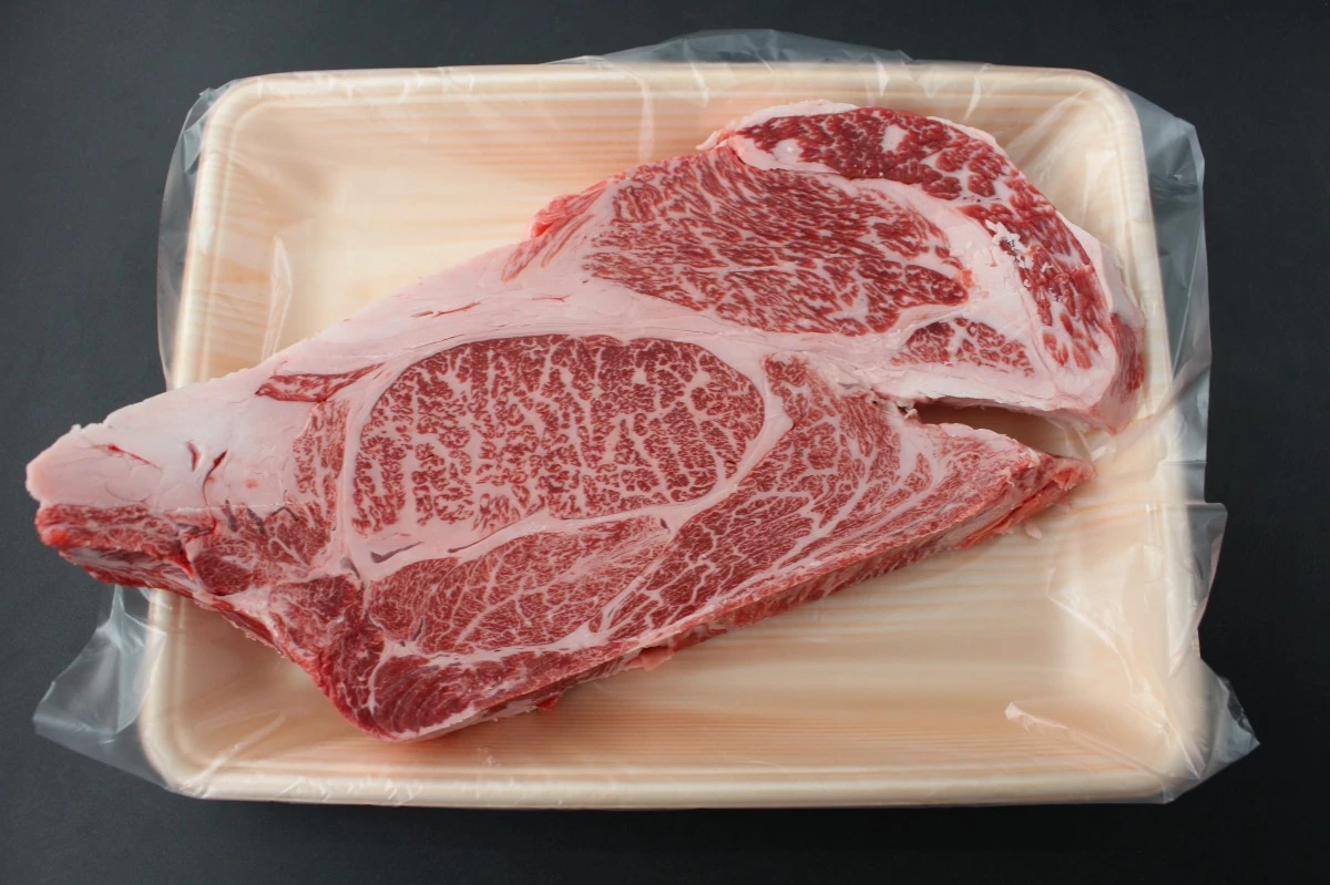 【おうみ肉の日】近江牛リブサイド大判ステーキ701ｇ