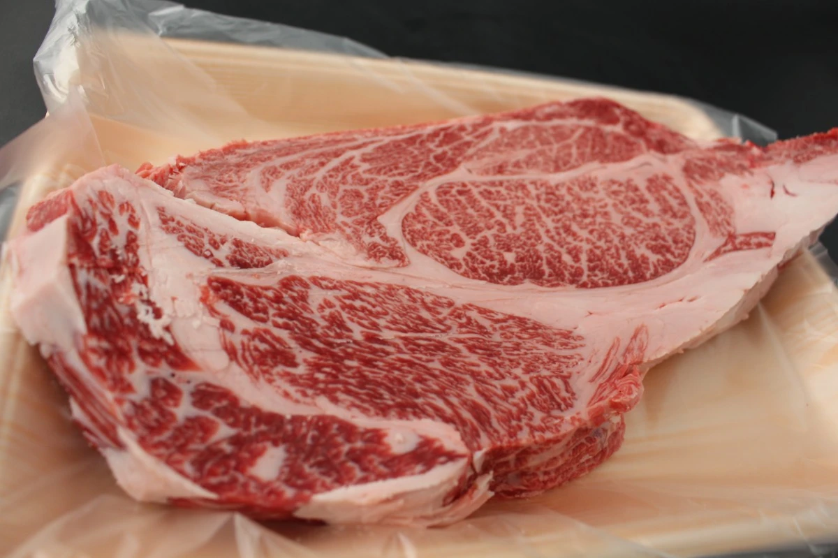 【おうみ肉の日】近江牛リブサイド大判ステーキ701ｇ