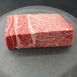 近江牛ザブトン塊肉538g【超希少・高級部位】