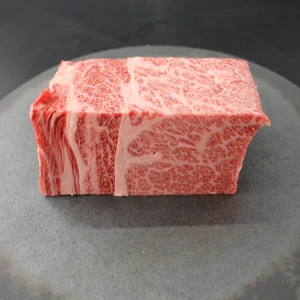 近江牛ザブトン塊肉553g【超希少・高級部位】