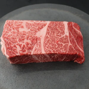 近江牛ザブトン塊肉490g【超希少・高級部位】