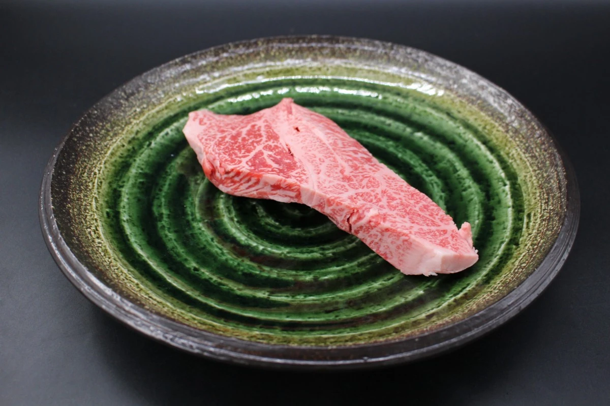 【現品限り】近江牛訳あり塊270ｇ