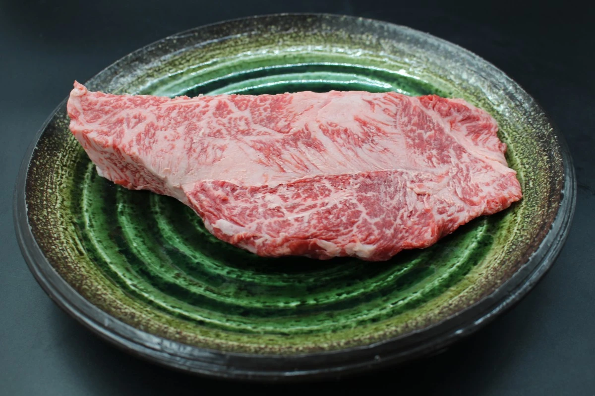 【現品限り】近江牛訳あり塊560ｇ