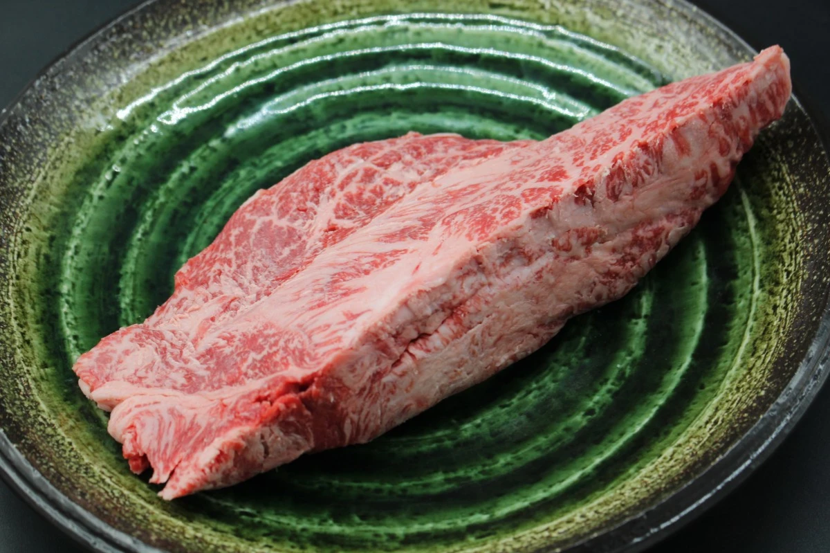 【現品限り】近江牛訳あり塊560ｇ