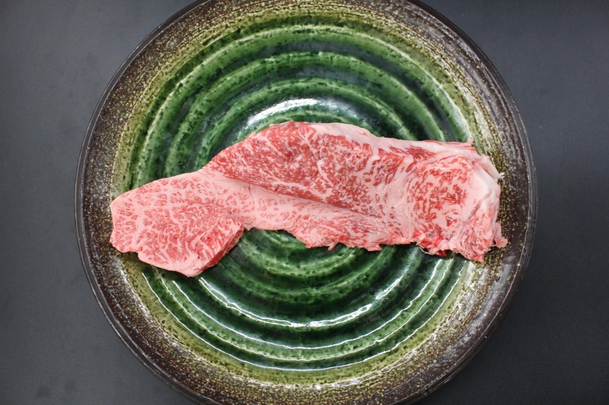 【現品限り】近江牛訳あり塊440ｇ※一部薄いとこあり