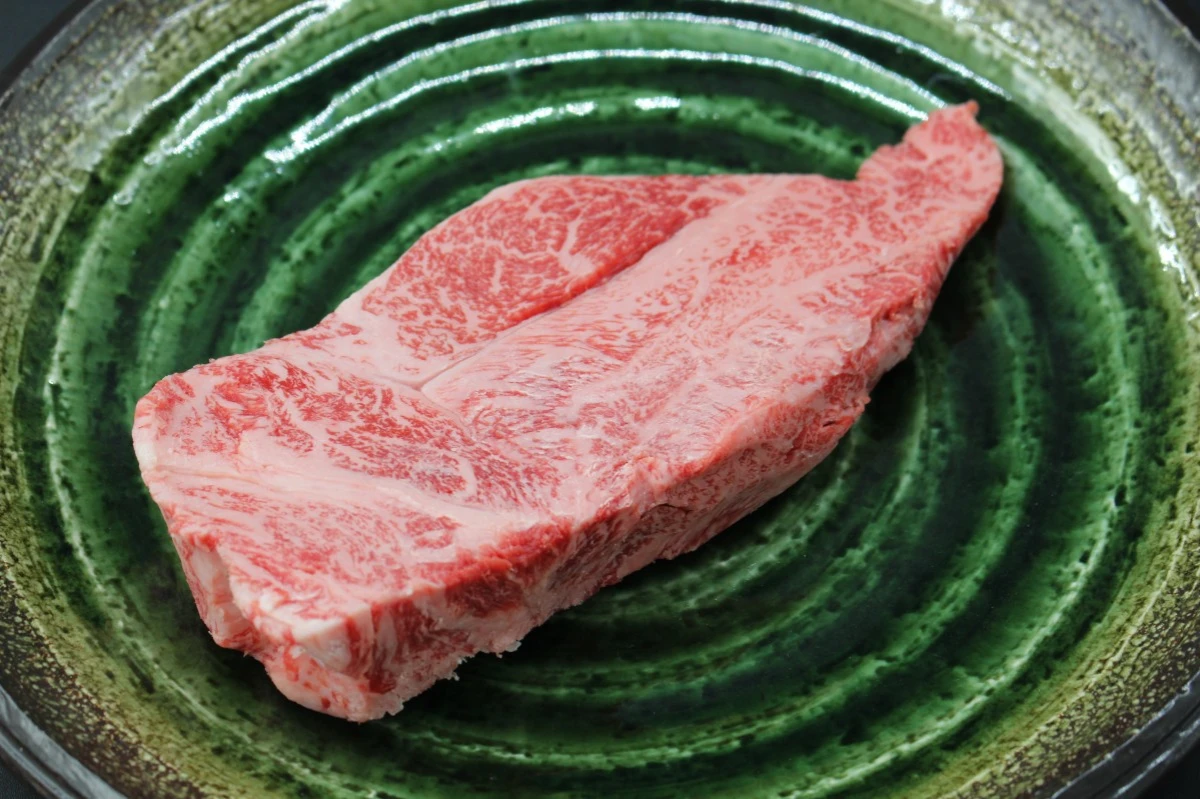 【現品限り】近江牛訳あり塊350ｇ