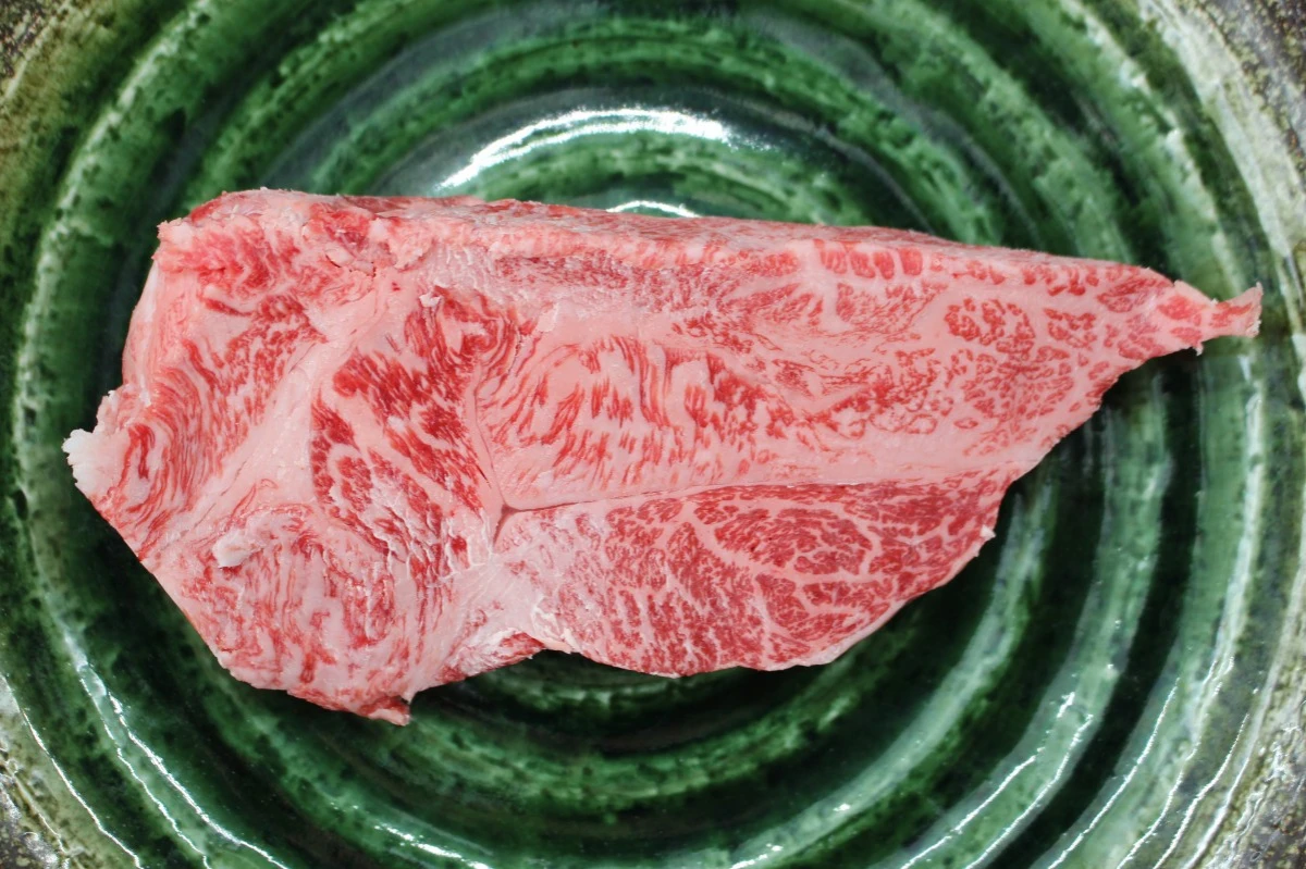 【現品限り】近江牛訳あり塊420ｇ