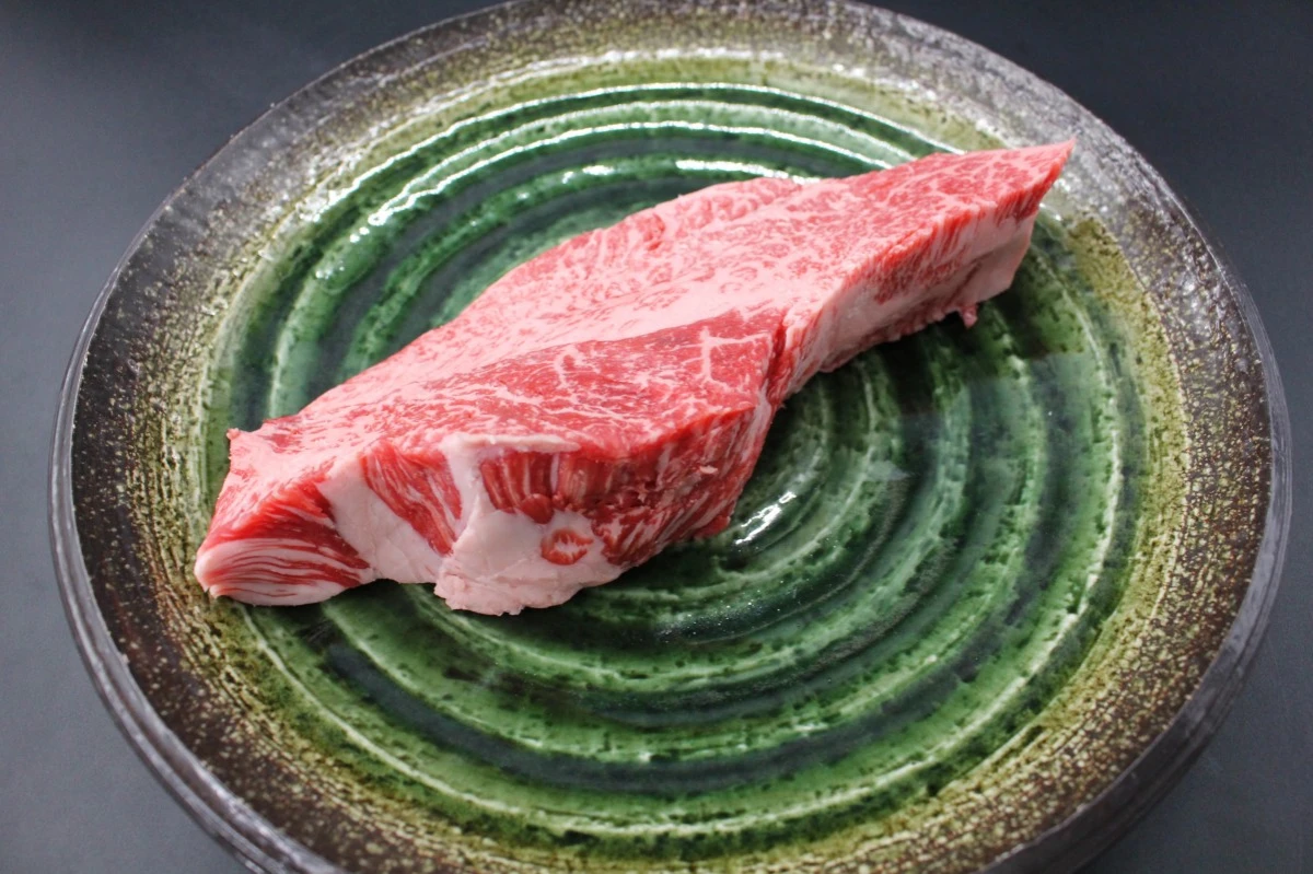 【現品限り】近江牛訳あり塊440ｇ