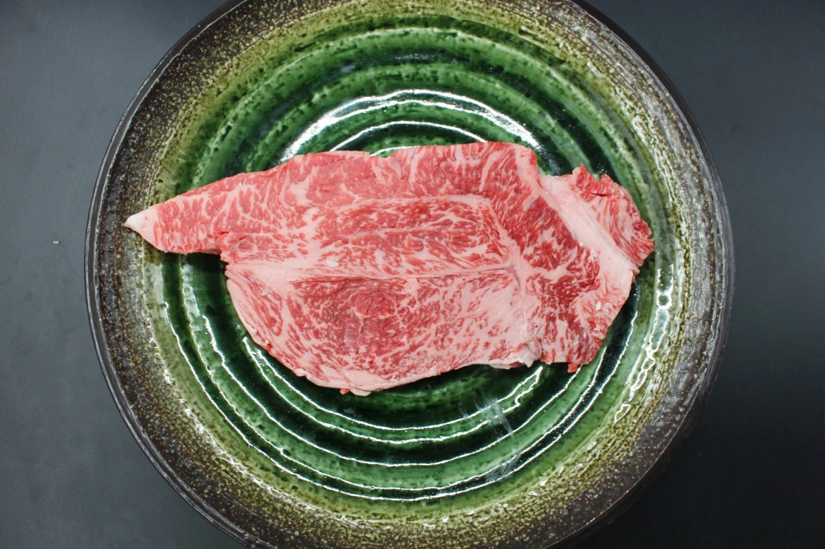 【現品限り】近江牛訳あり塊530ｇ