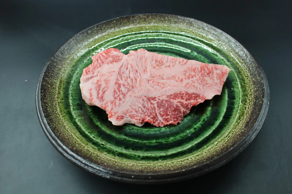 【現品限り】近江牛訳あり塊390ｇ