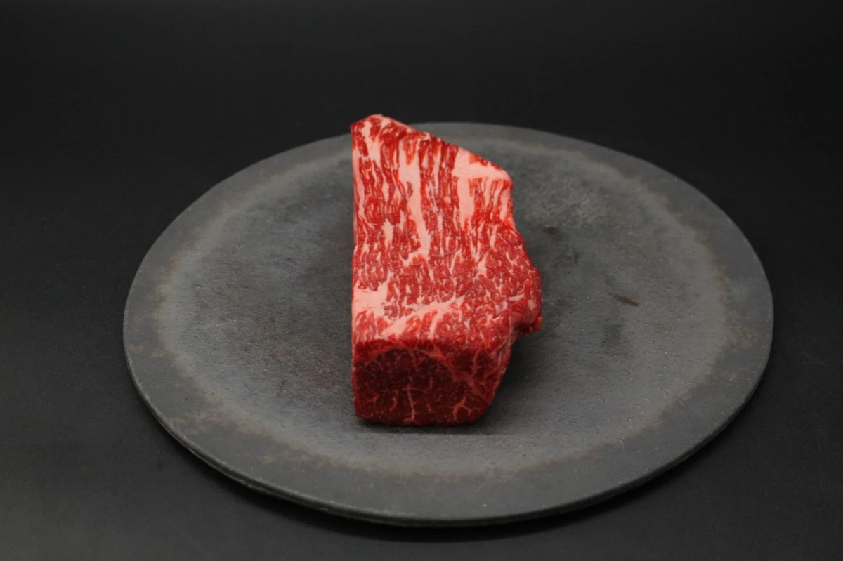 【新登場びわこ熟成近江牛】オオモモ塊肉417g