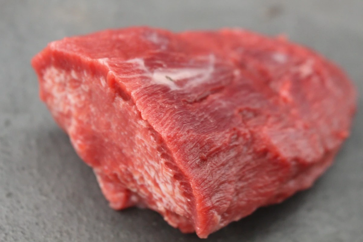 【次回入荷未定】近江牛タン先ブロック167ｇ【タンシチューに！】