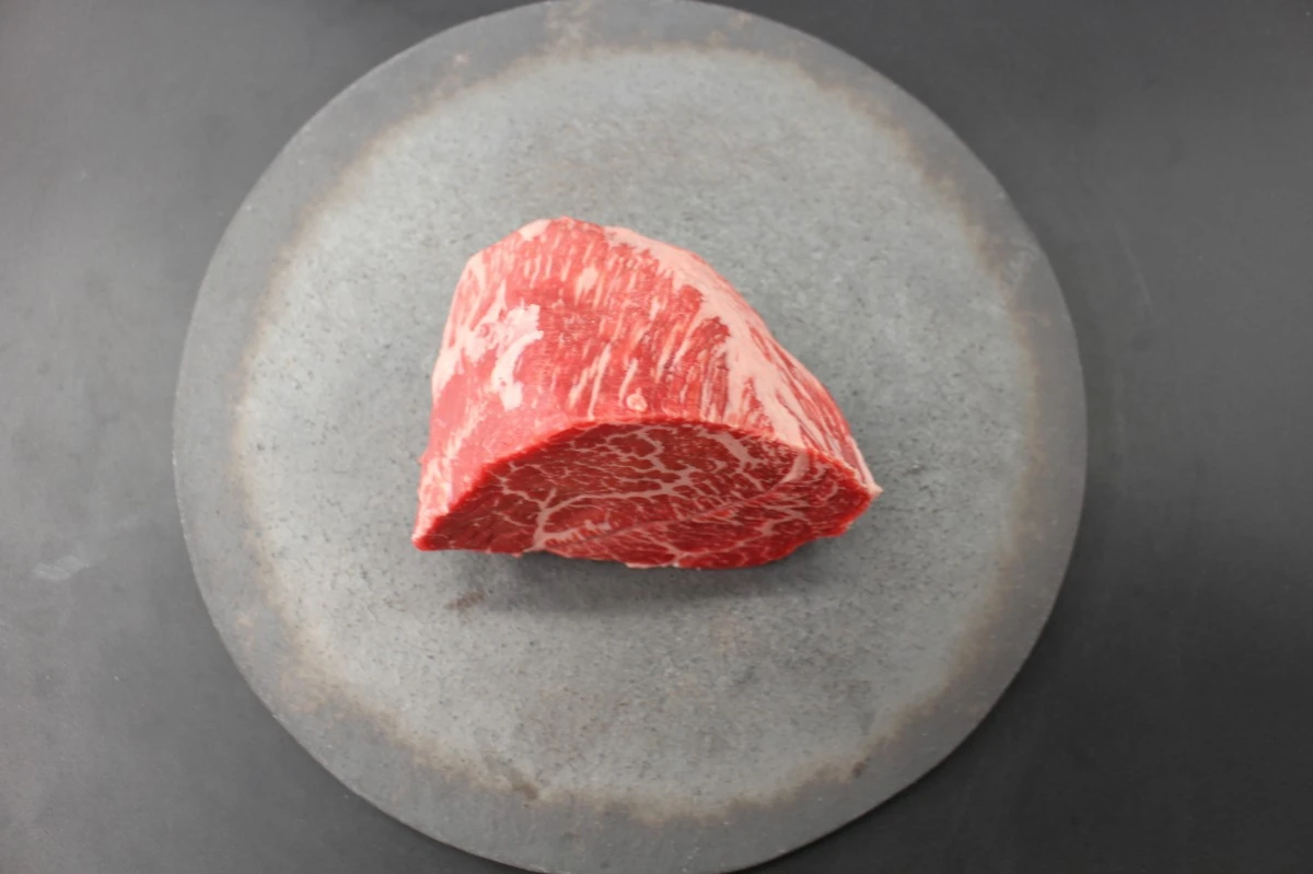 【現品限り】近江牛マルシン塊肉513g【レア商品】