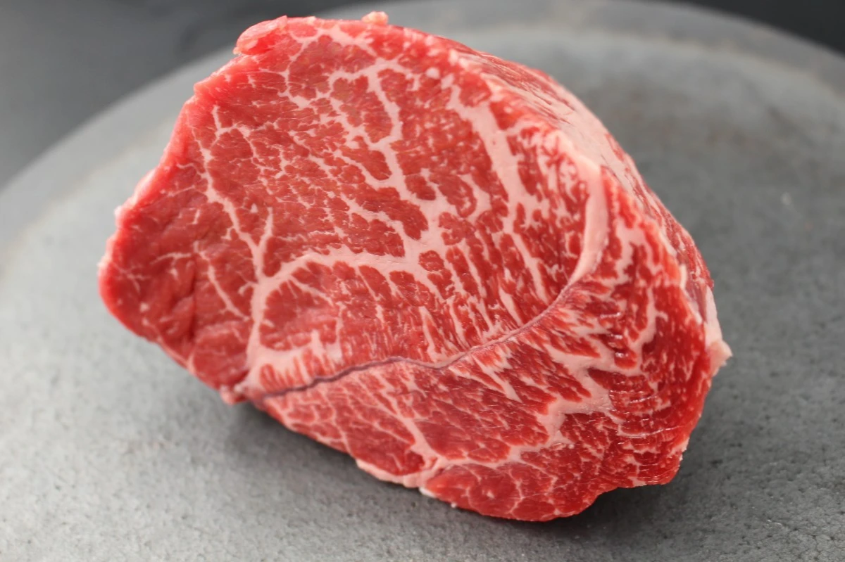 【現品限り】近江牛マルシン塊肉513g【レア商品】