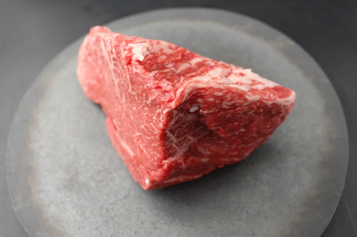 【おうみ肉の日】超激レア!!近江牛ランプ塊肉732ｇ【ステーキ・焼肉・BBQに!】