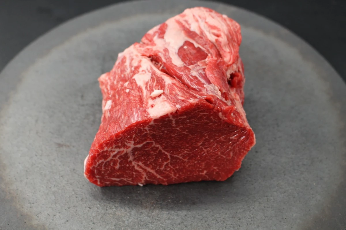 【おうみ肉の日】超激レア!!近江牛ラムシン塊肉509ｇ【ステーキ・焼肉・BBQに!】