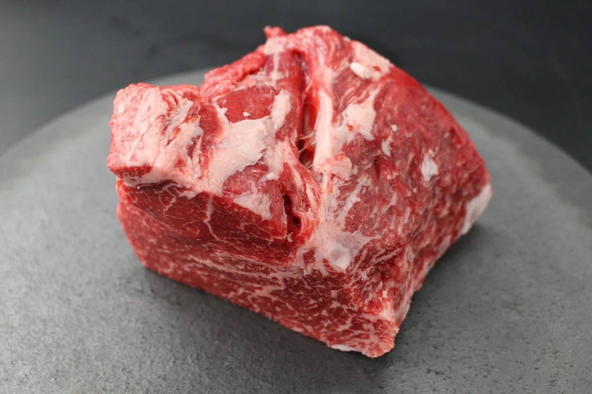 【おうみ肉の日】超激レア!!近江牛ラムシン塊肉509ｇ【ステーキ・焼肉・BBQに!】