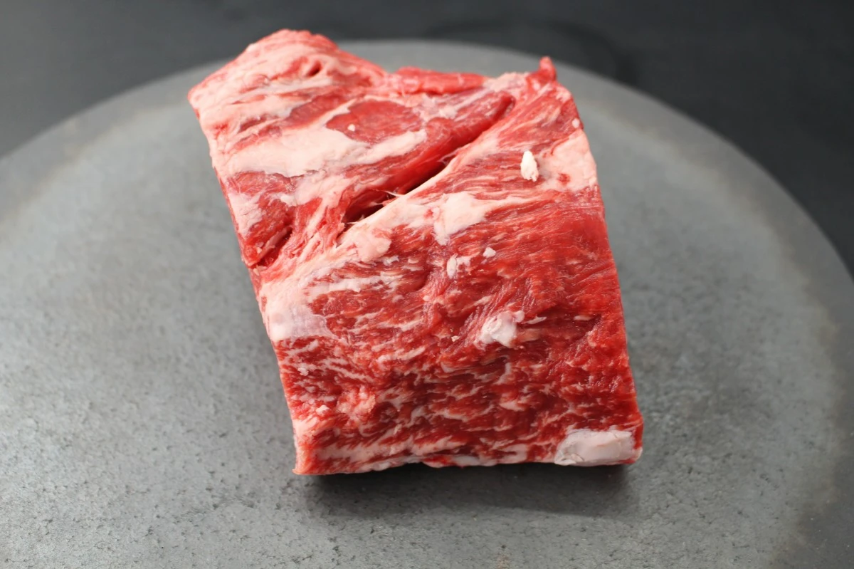 【おうみ肉の日】超激レア!!近江牛ラムシン塊肉509ｇ【ステーキ・焼肉・BBQに!】