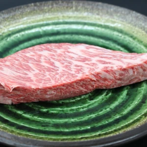 【GW休業後順次発送】近江牛カメノコ塊肉427g【レア商品】