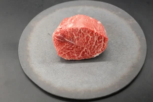 近江牛希少部位とうがらし塊肉383g【BBQ・ローストビーフに！】