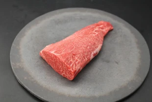 近江牛希少部位とうがらし塊肉391g【BBQ・ローストビーフに！】