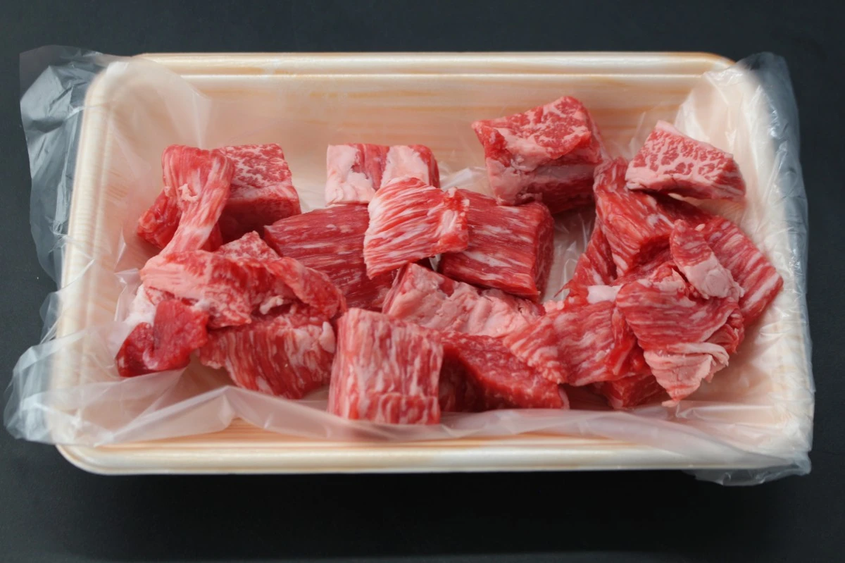 近江牛訳あり赤身端材肉300g【数量限定】