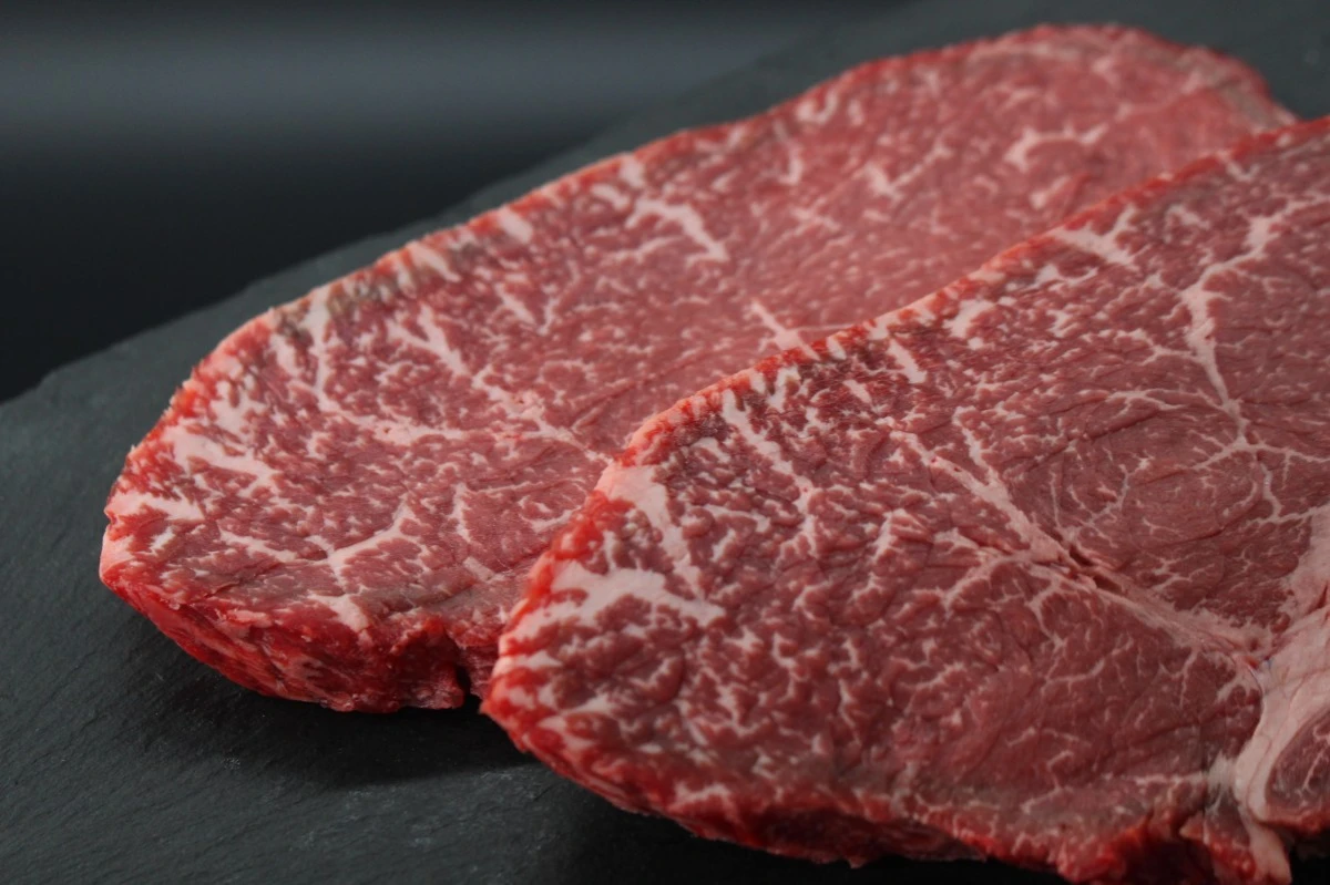 【新登場びわこ熟成近江牛】ランプステーキ400g(200g×2枚)