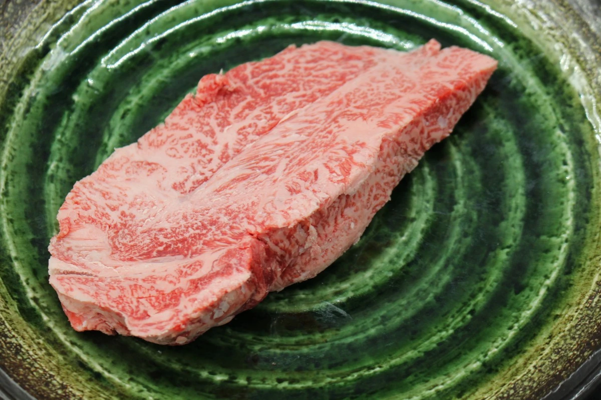 【現品限り】近江牛訳あり塊肉270g