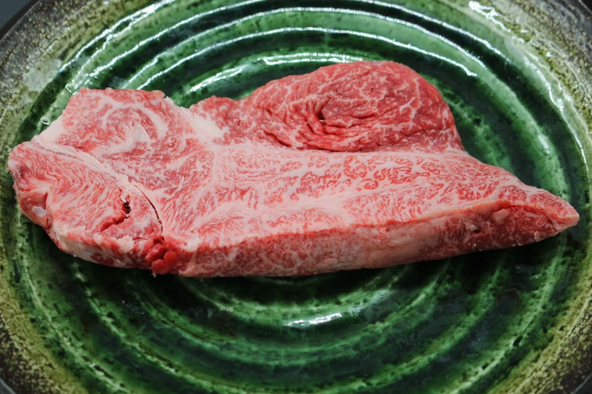 【現品限り】近江牛訳あり塊肉330g