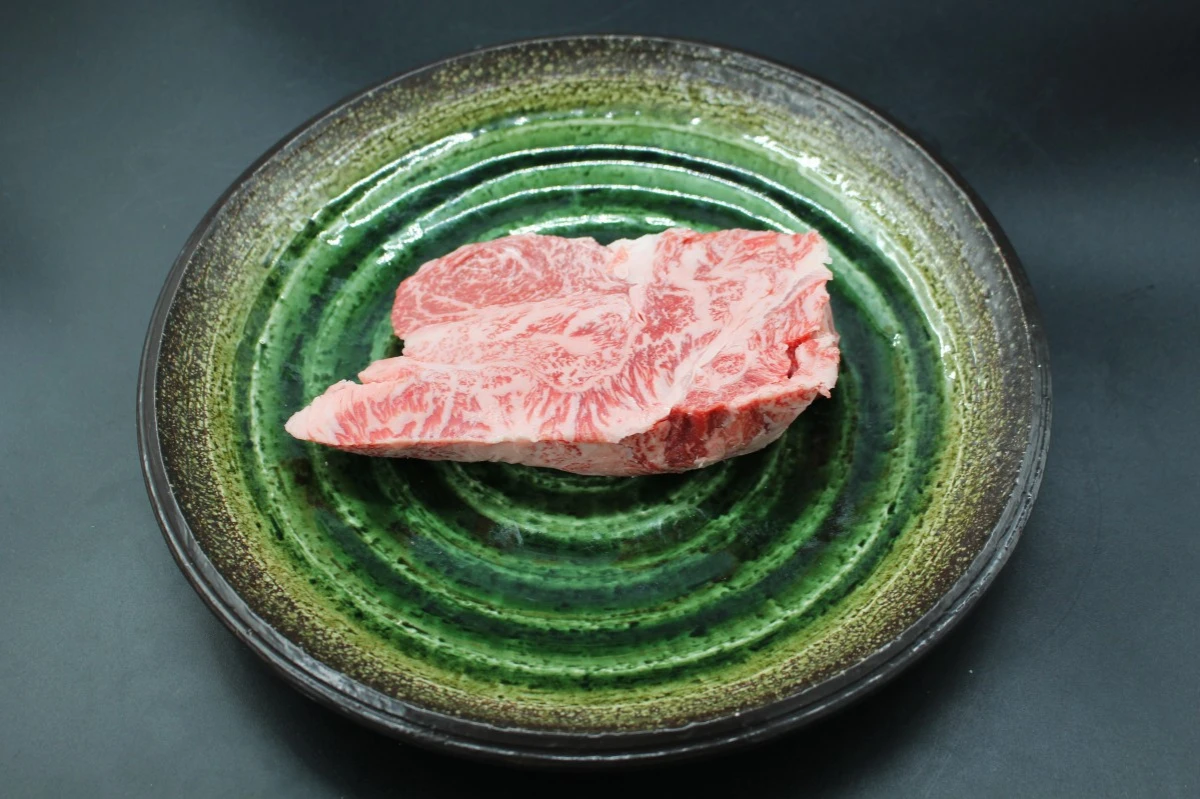 【現品限り】近江牛訳あり塊肉370g