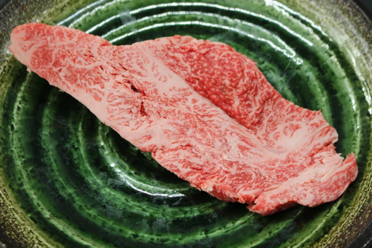 【現品限り】近江牛訳あり塊肉330g