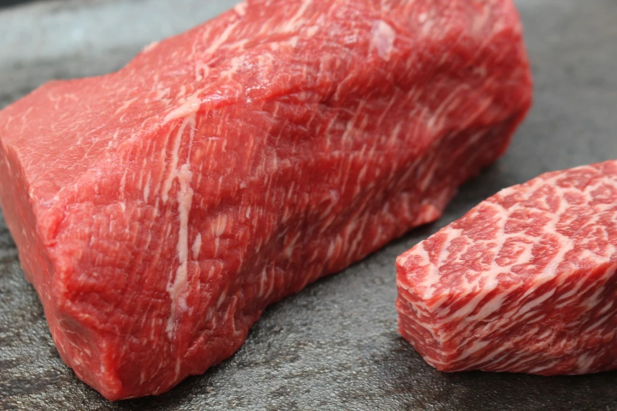 【現品限り】近江牛ウチモモ塊肉セット大411g・小106g計517g