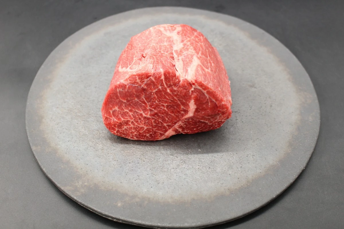 近江牛希少部位とうがらし塊肉501g【BBQ・ローストビーフに！】