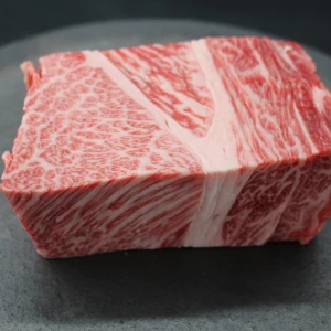 近江牛ザブトン塊肉508g【超希少・高級部位】