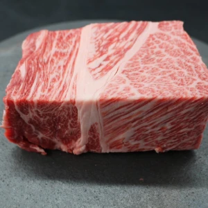 近江牛ザブトン塊肉474g【超希少・高級部位】