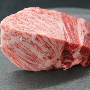 近江牛ザブトン塊肉208g【超希少・高級部位】