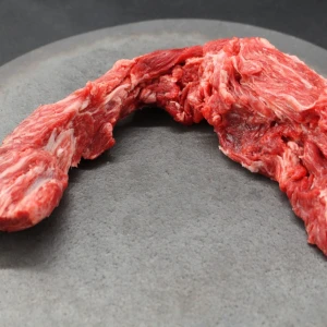 近江牛ネック(ヒモ)塊肉308g【煮込み用】