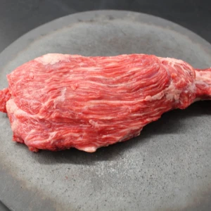 近江牛ネック塊肉471g【煮込み用】