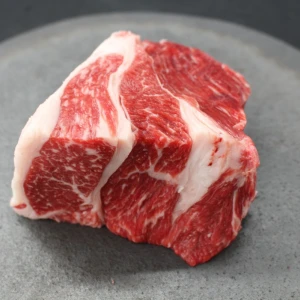 近江牛上ネック塊肉398g【煮込み用】