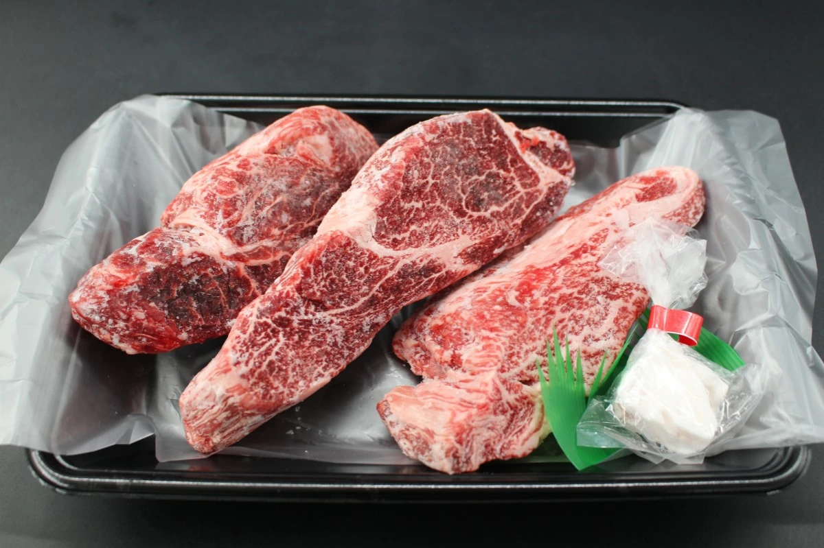 【現品限り】不揃い近江牛ヒレステーキ450g(150ｇ×3枚)