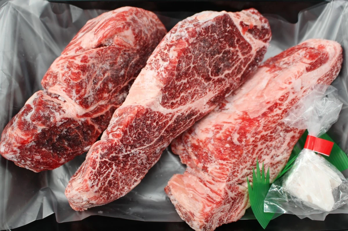 【現品限り】不揃い近江牛ヒレステーキ450g(150ｇ×3枚)