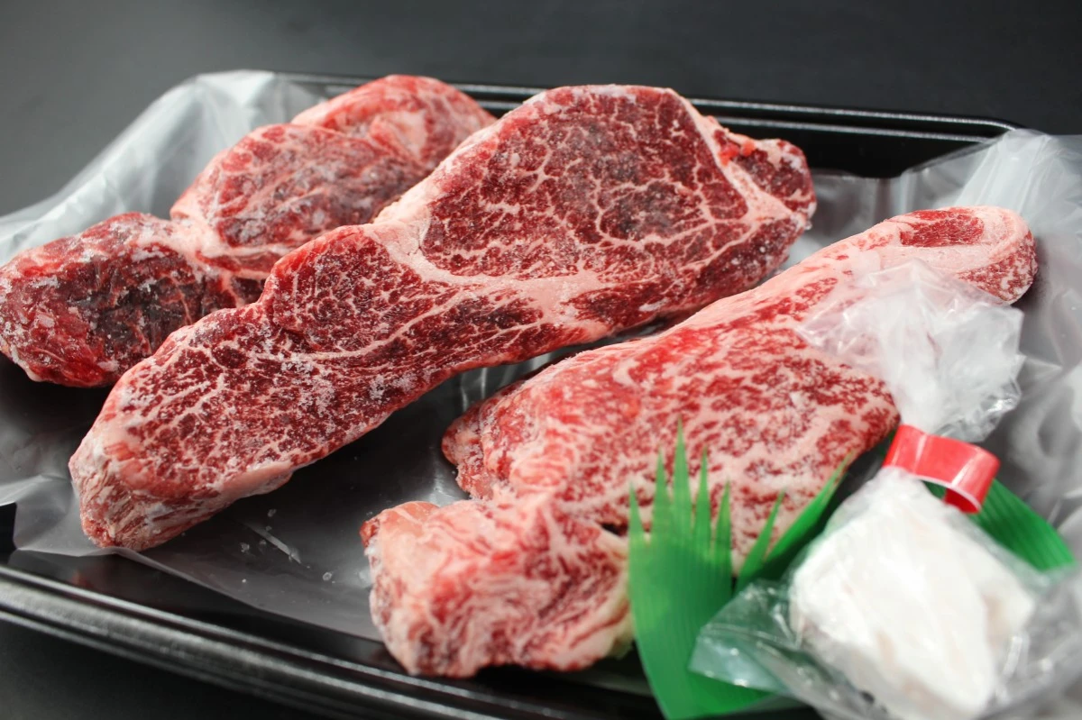 【現品限り】不揃い近江牛ヒレステーキ450g(150ｇ×3枚)