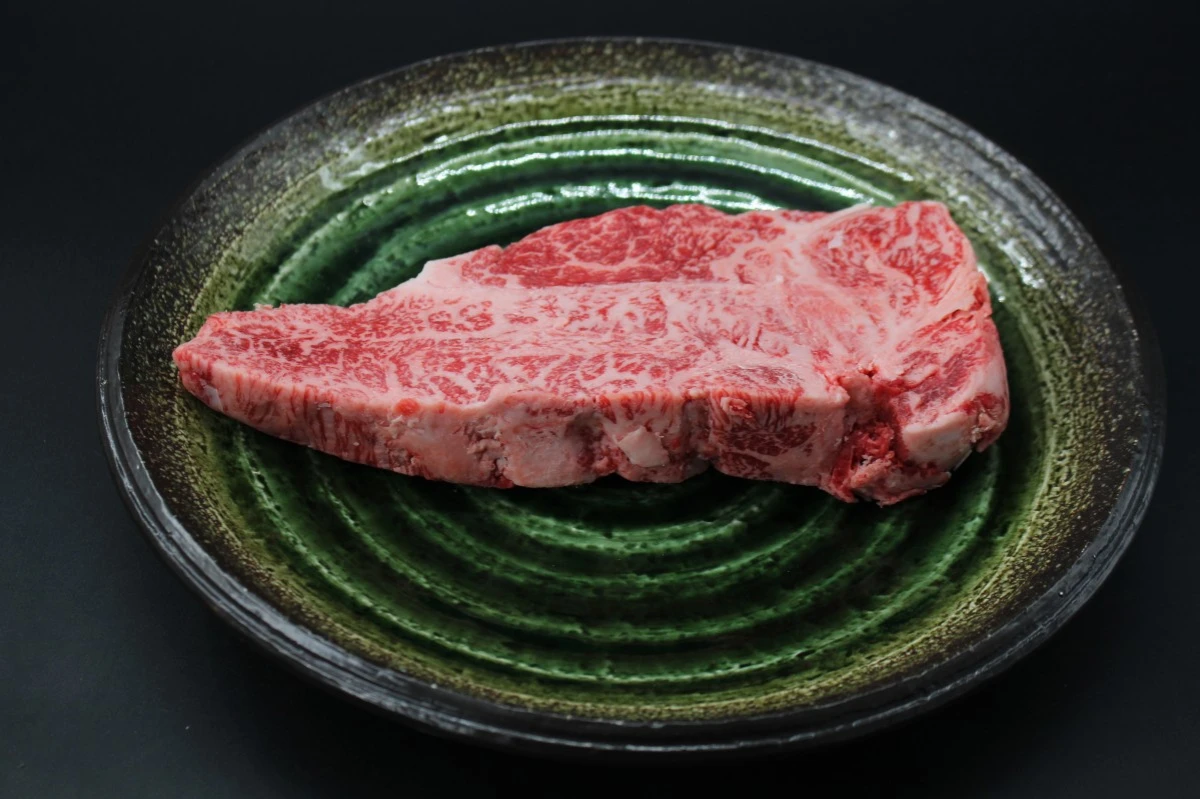 【現品限り】近江牛訳あり塊肉590ｇ