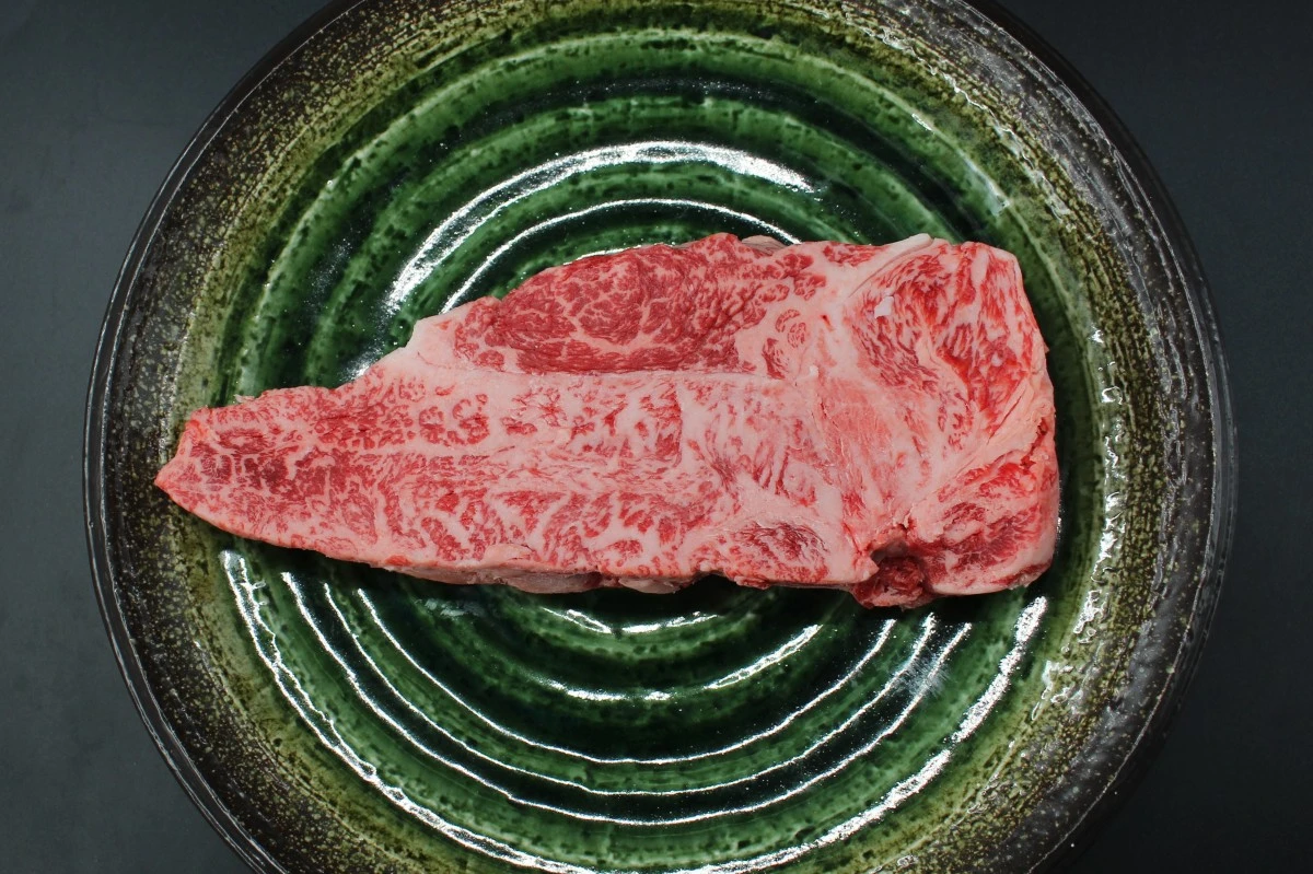 【現品限り】近江牛訳あり塊肉590ｇ