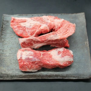【現品限り】近江牛上ネック塊肉737g【煮込み・焼肉にも！】