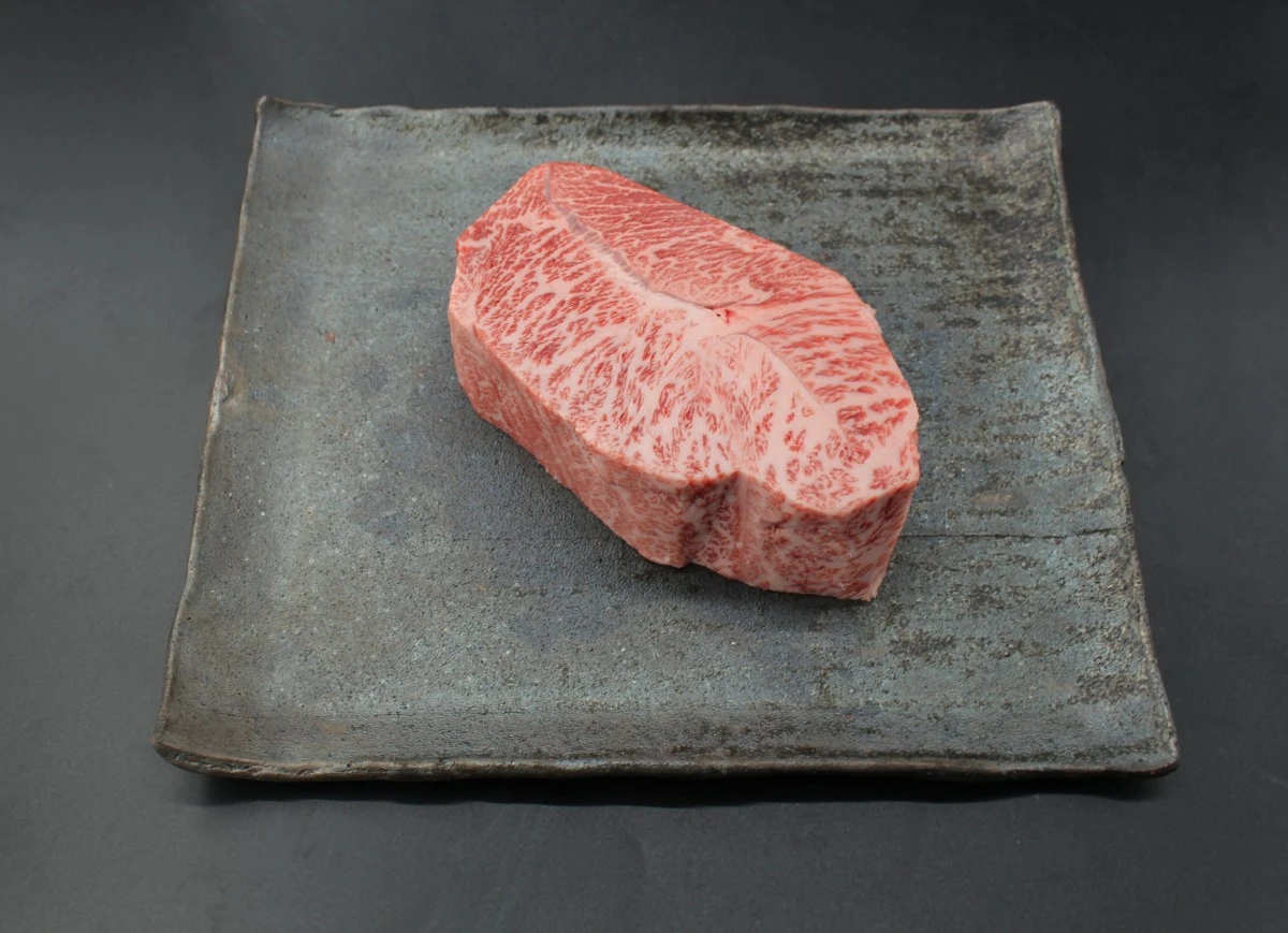 【現品限り】近江牛ミスジ塊肉 452g【超激レア商品】