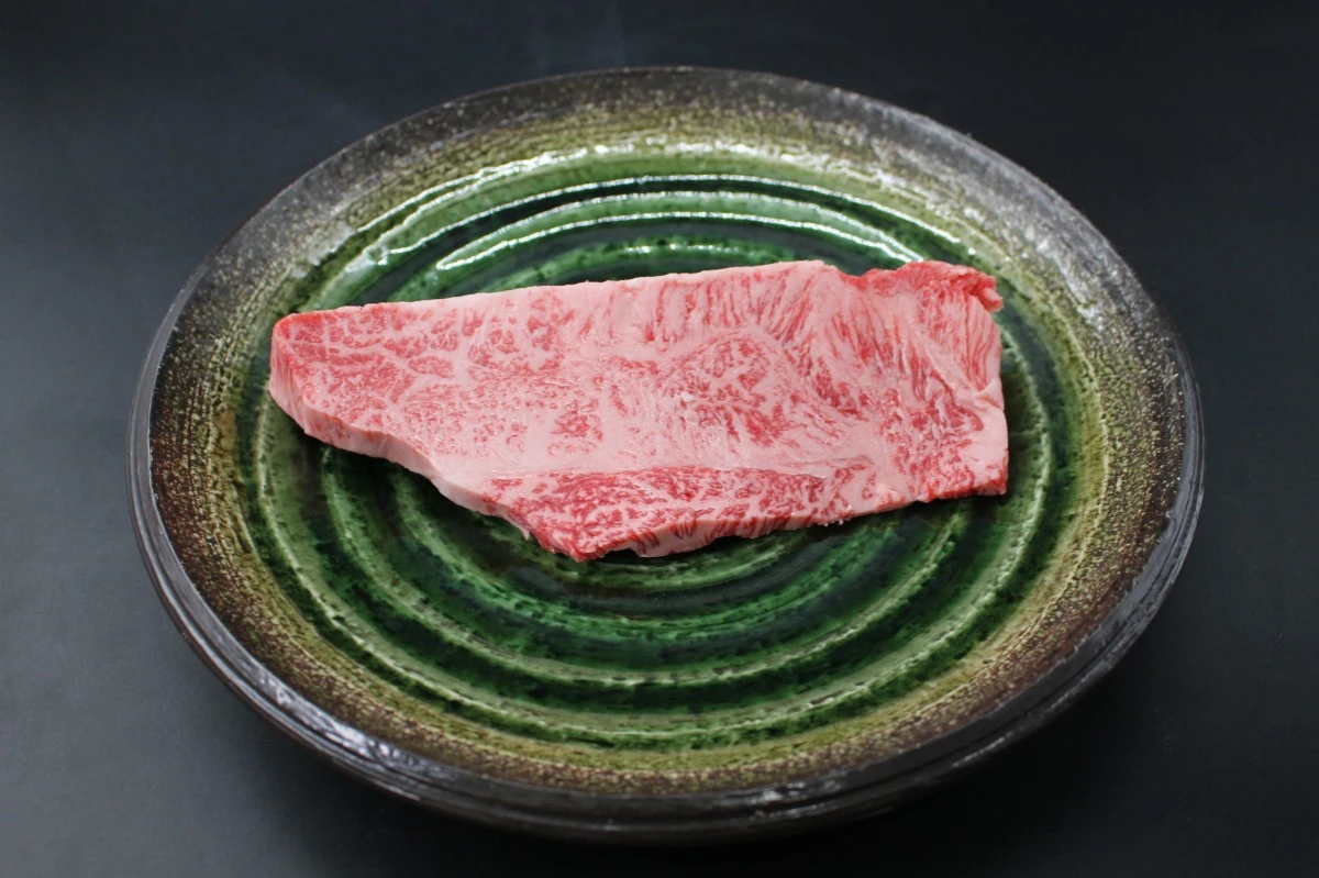 【現品限り】近江牛訳あり塊肉310ｇ