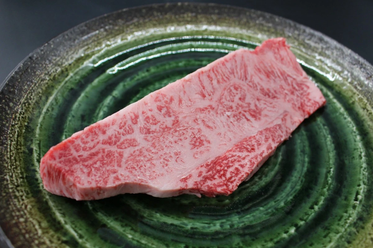 【現品限り】近江牛訳あり塊肉310ｇ